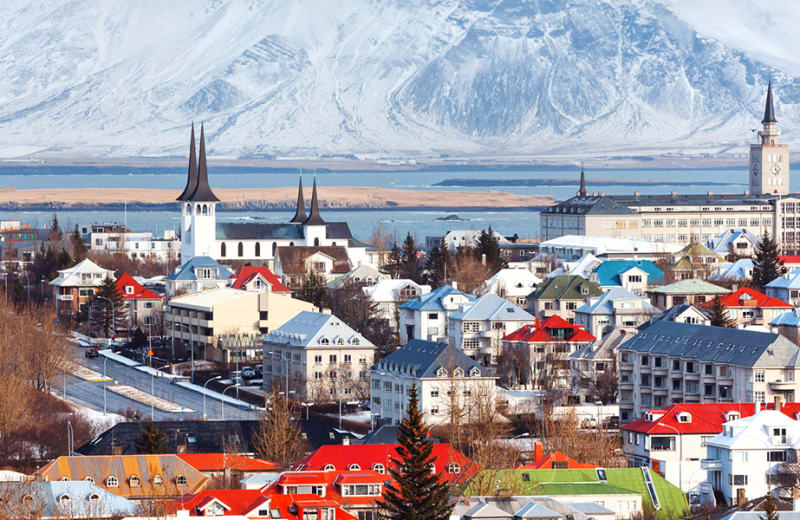 به عقیده بسیاری ریكیاویك ـ ایسلند بهترین کشور برای مسافرت در تابستان است.