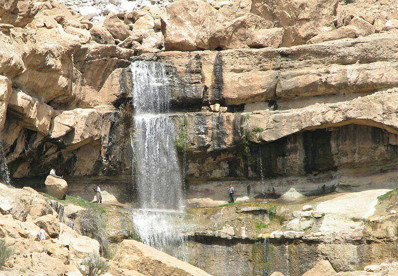 آبشار حمید یکی از جاذبه های گردشگری بجنورد آبشار حمید یکی از جاذبه های گردشگری بجنورد