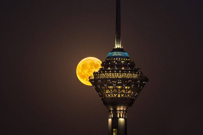 برج میلاد از زیباترین دیدنی های تهران