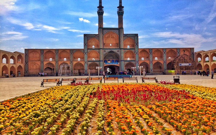 عکس میدان امیر چخماق یزد عکس میدان امیر چخماق یزد
