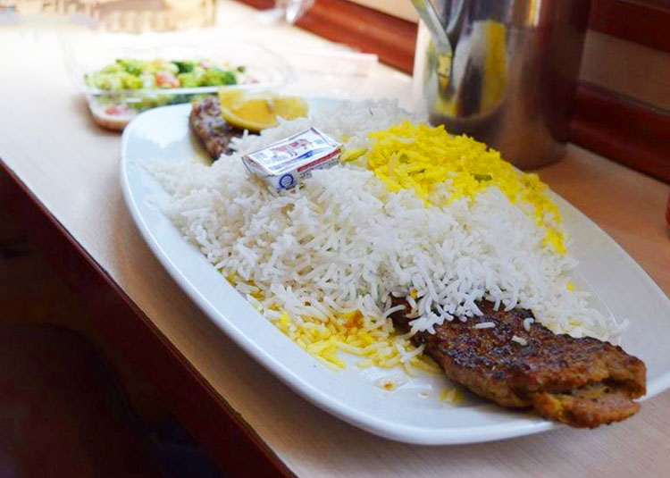 کباب رستوران مسلم از جاهای تفریحی تهران