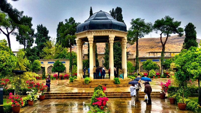 حافظیه از دیدنی های شیراز در شب حافظیه از دیدنی های شیراز در شب