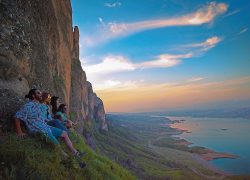 دریاچه سد دز؛ دریاچه ای دیدنی که باید حتما ببینید!! +عکس